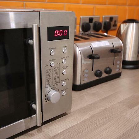 Halifax House, Studio Apartment 215 Екстер'єр фото